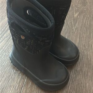 Black baby bogs Rain Boots